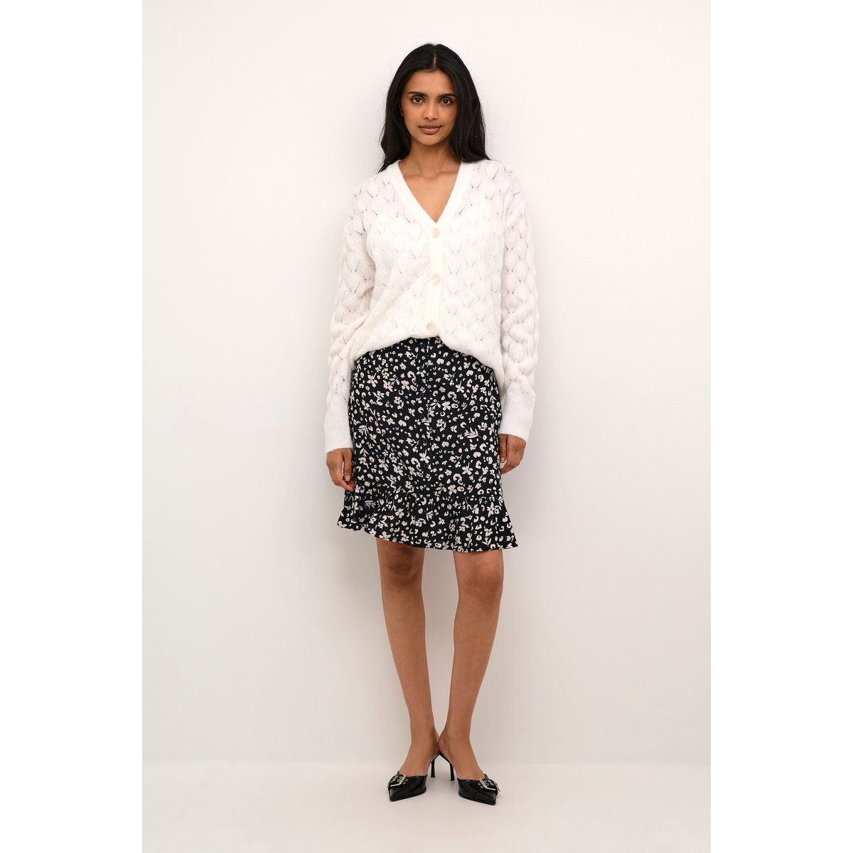 Rock Regular fit Black/Chalk Flower black multi