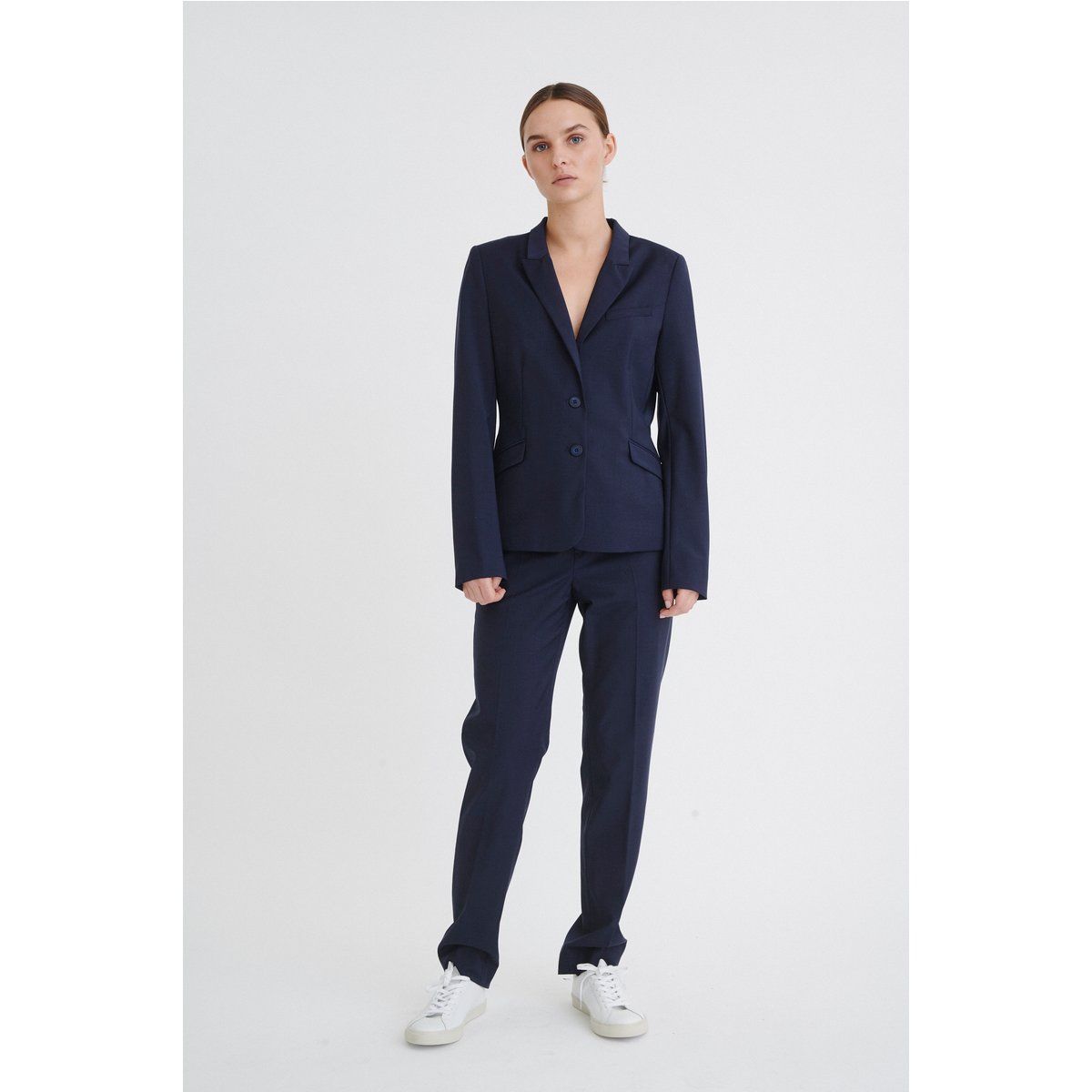 Klassischer Marineblauer Figurbetonter Blazer