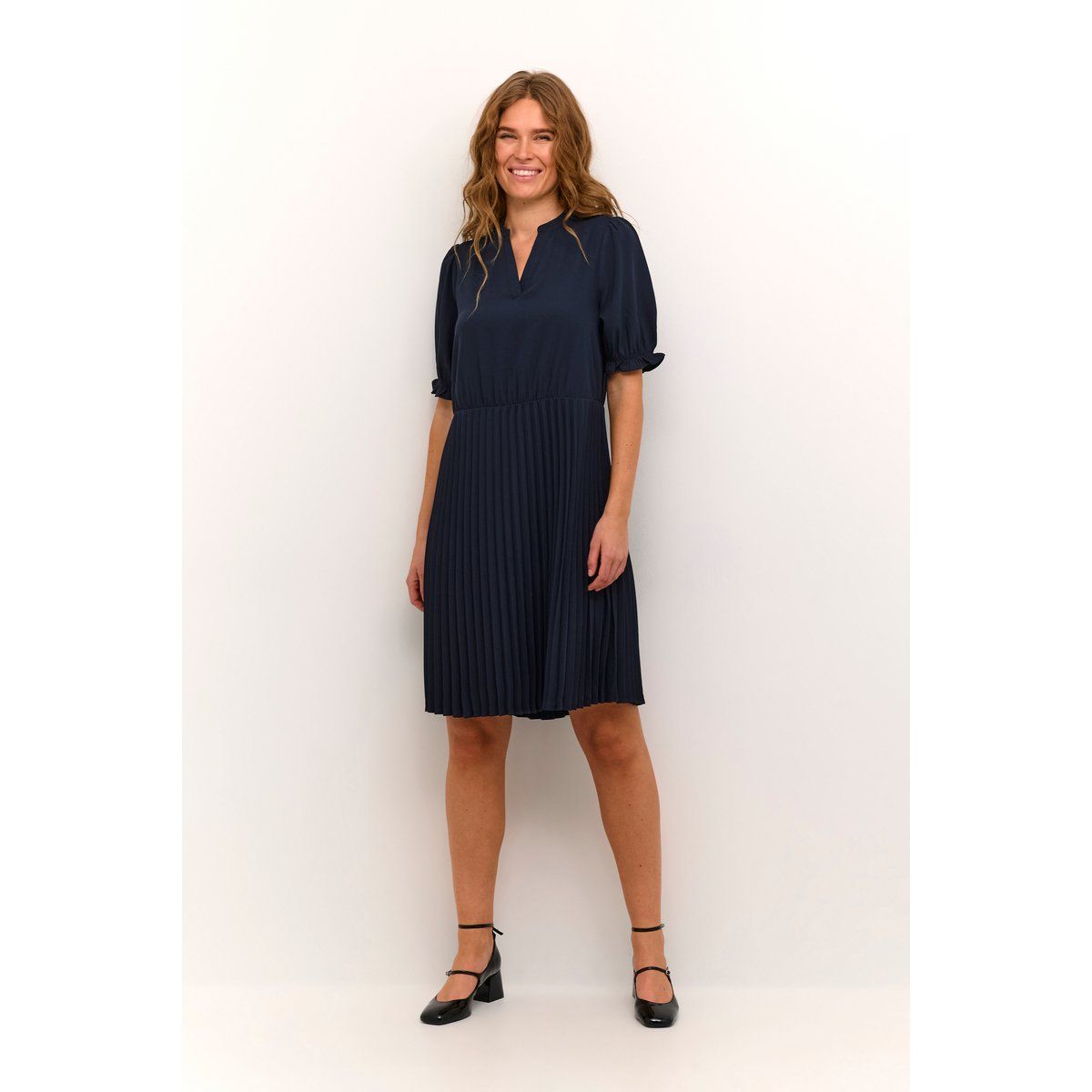 Marineblaues Plissee-A-Linien-Kleid