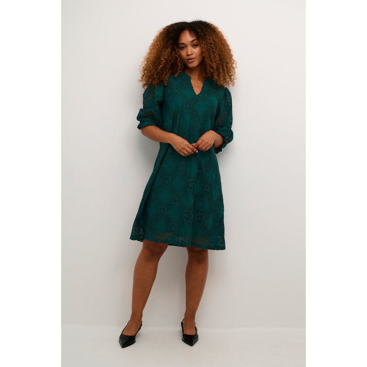 A-Linien-Kleid mit Lochstickerei