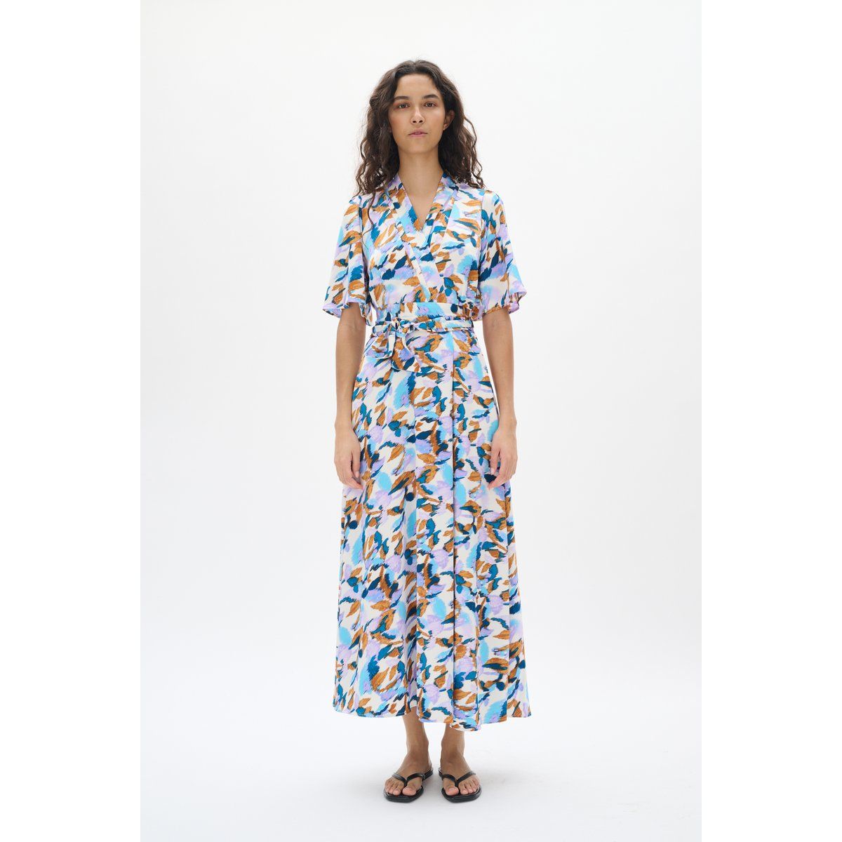 Midikleid mit Blumendruck und Wickeldesign