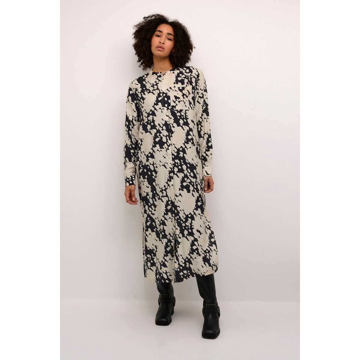 Bedrucktes Langarm-Maxi-Hemdkleid