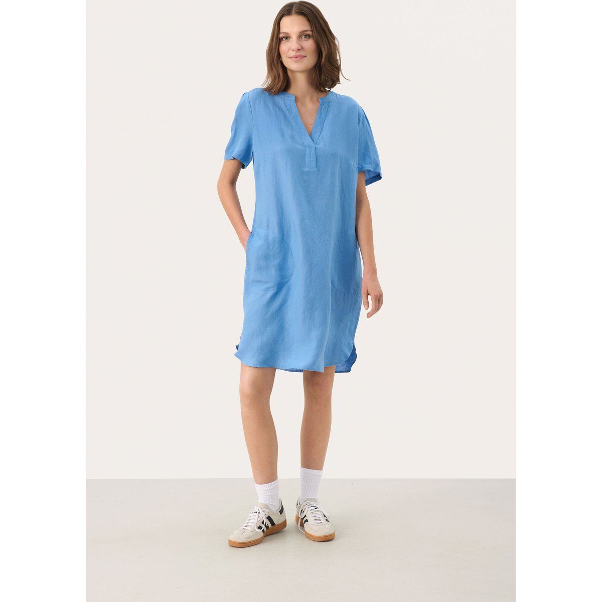 Kleid Gerade Passform blue
