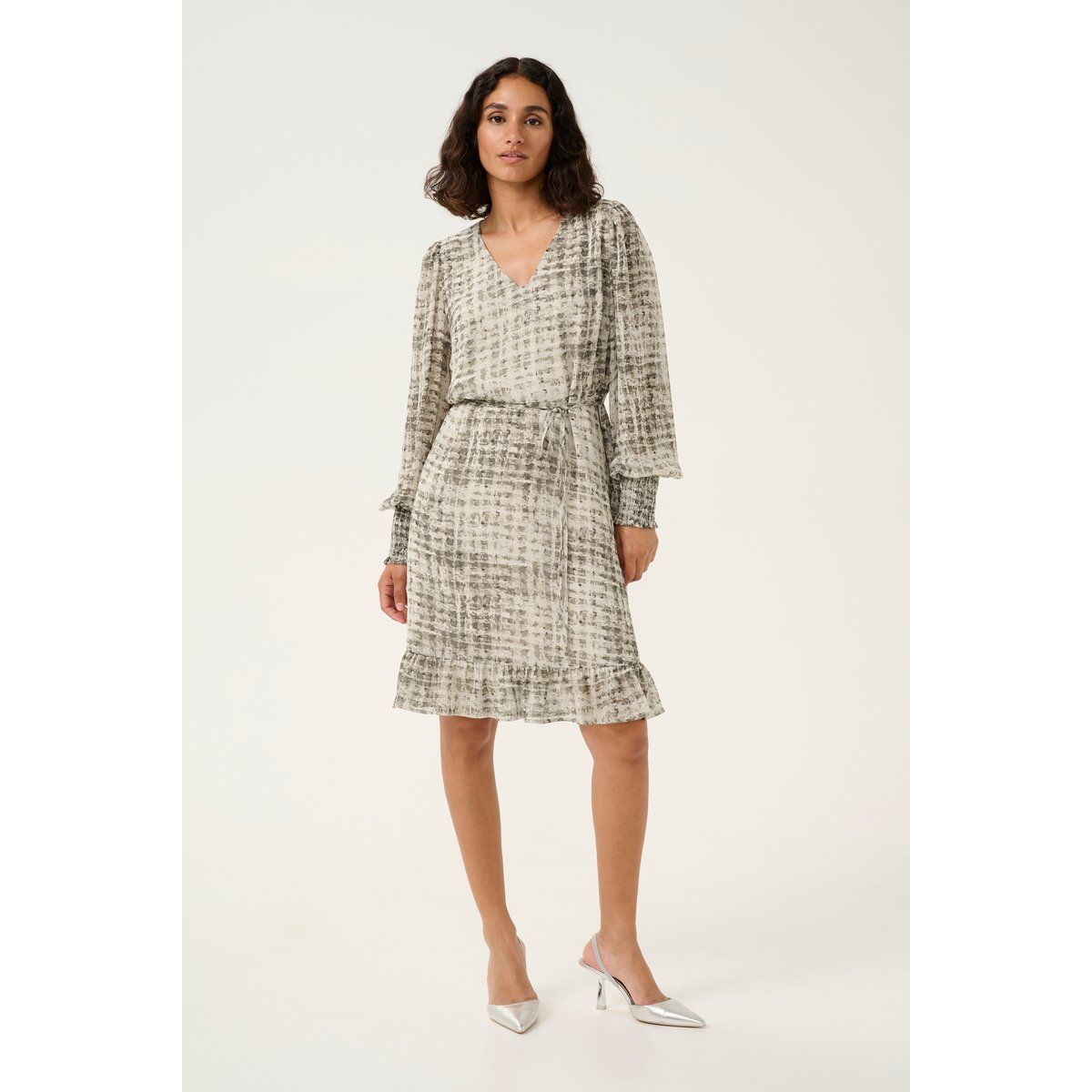 Bedrucktes Langarmkleid mit Bindegürtel