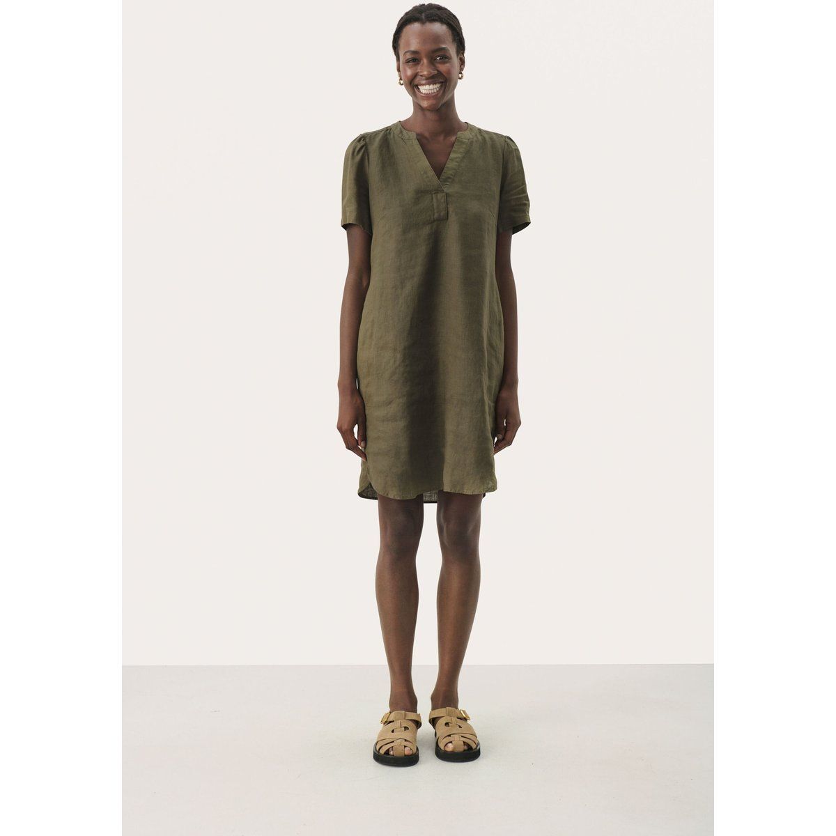 Kleid Gerade Passform olive