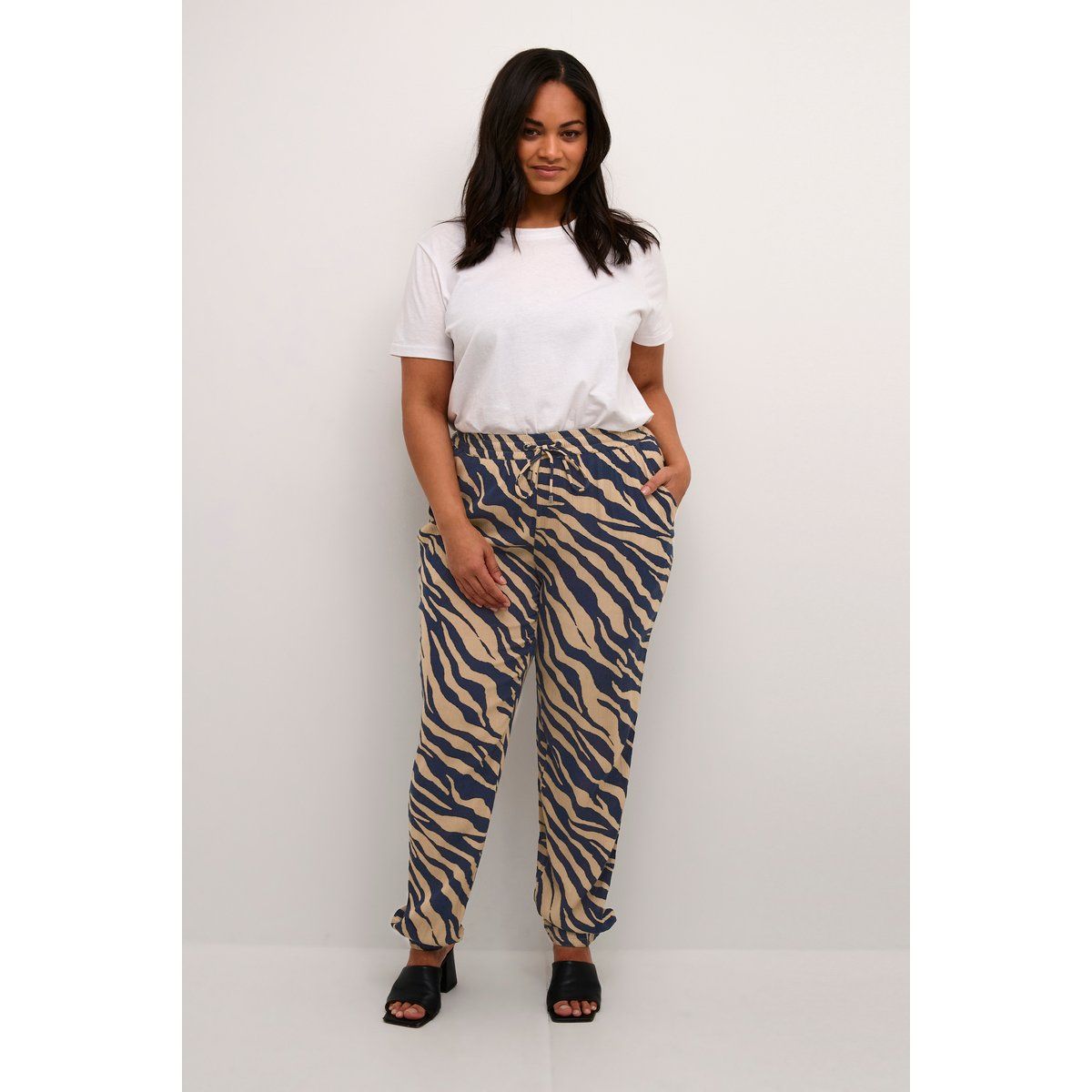 Hose mit Animal-Print, reguläre Passform