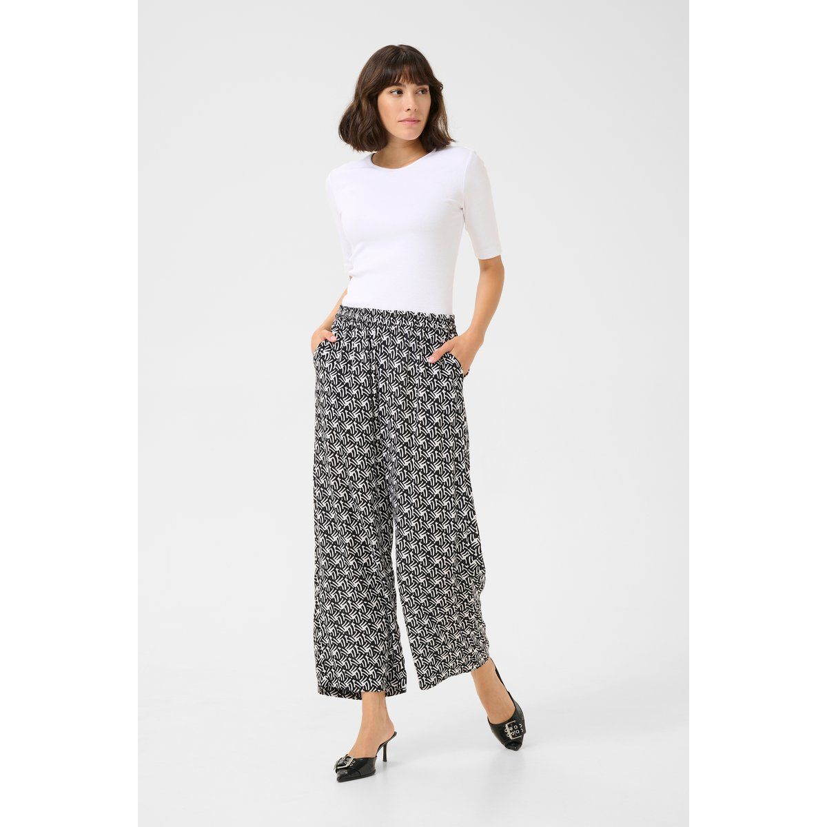 Casual Hose Loose fit Black/Moonstruck Retro Print black