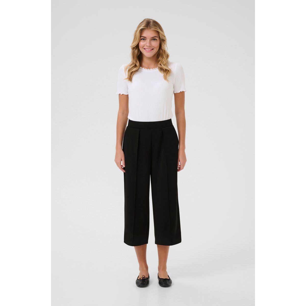 Weit geschnittene, verkürzte Culottes