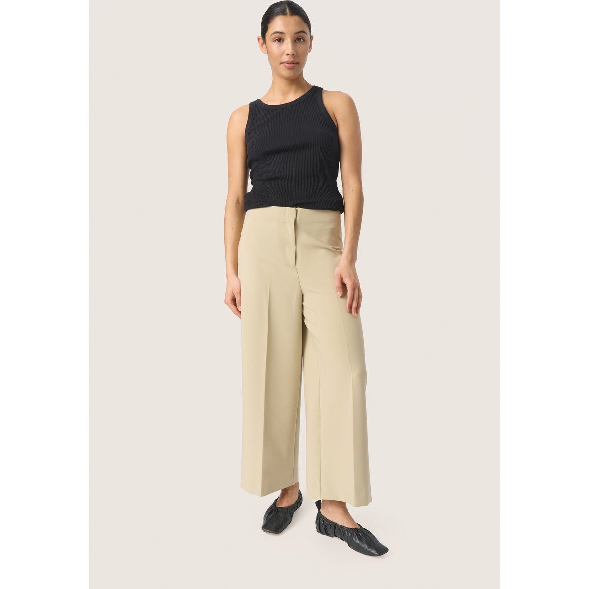 Weite Cropped Hose