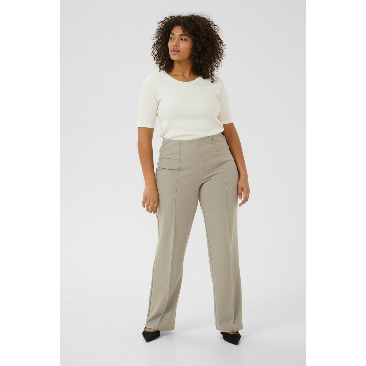 Elegante, hoch taillierte Hose mit weitem Bein