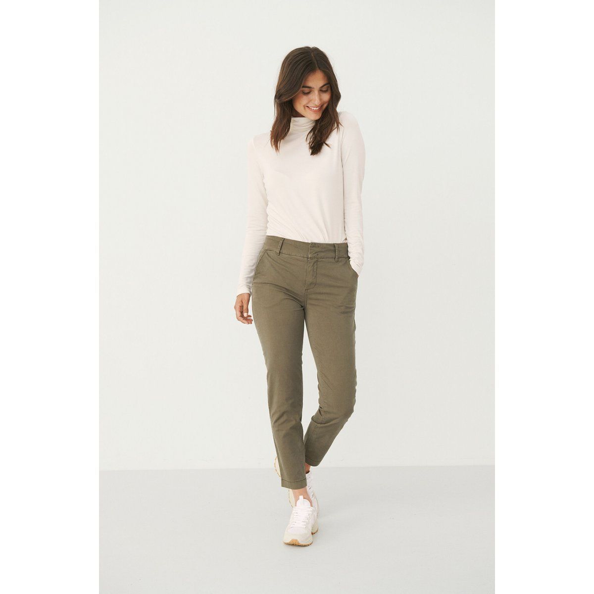 Lässige Tapered Chino Hose in Grün