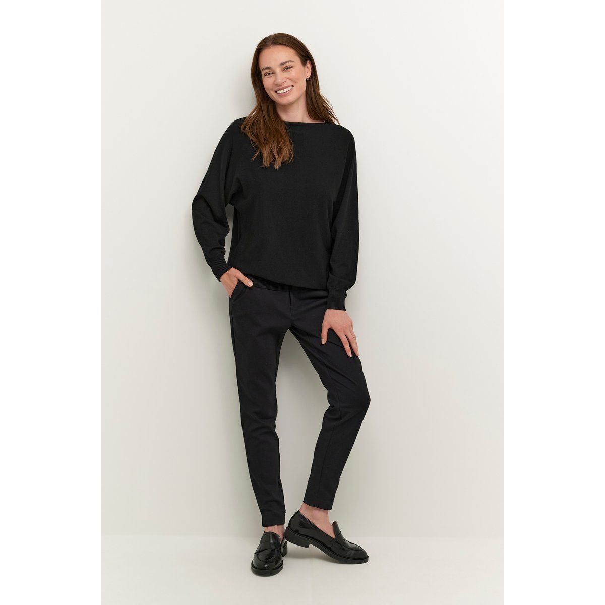 Oversize Strickpullover mit U-Boot-Ausschnitt