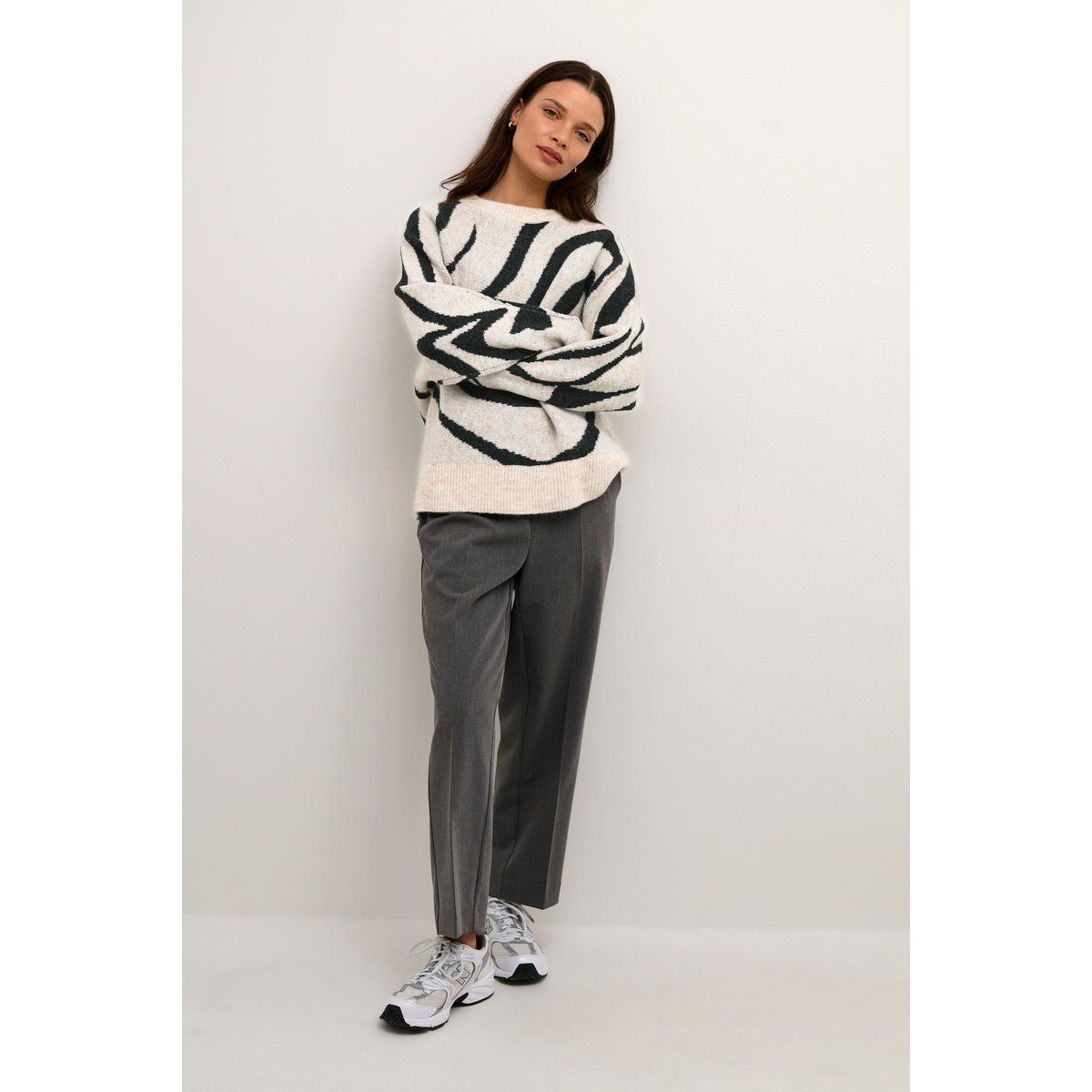 Lockerer Strickpullover mit Zebra-Muster