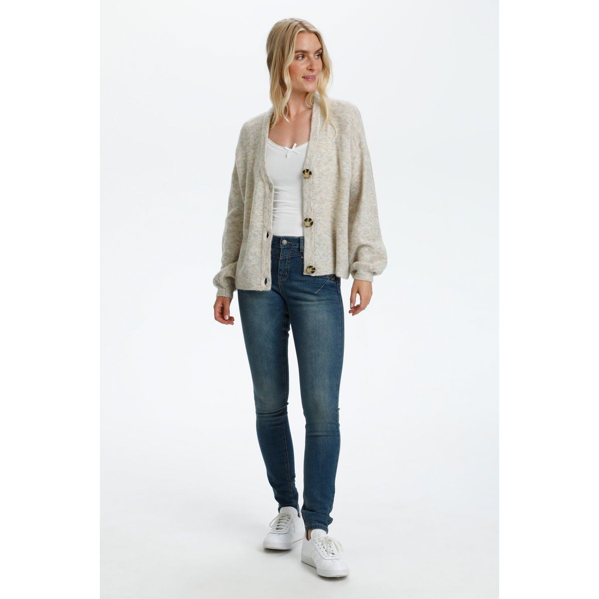 Oversize Strickjacke mit Knopfleiste
