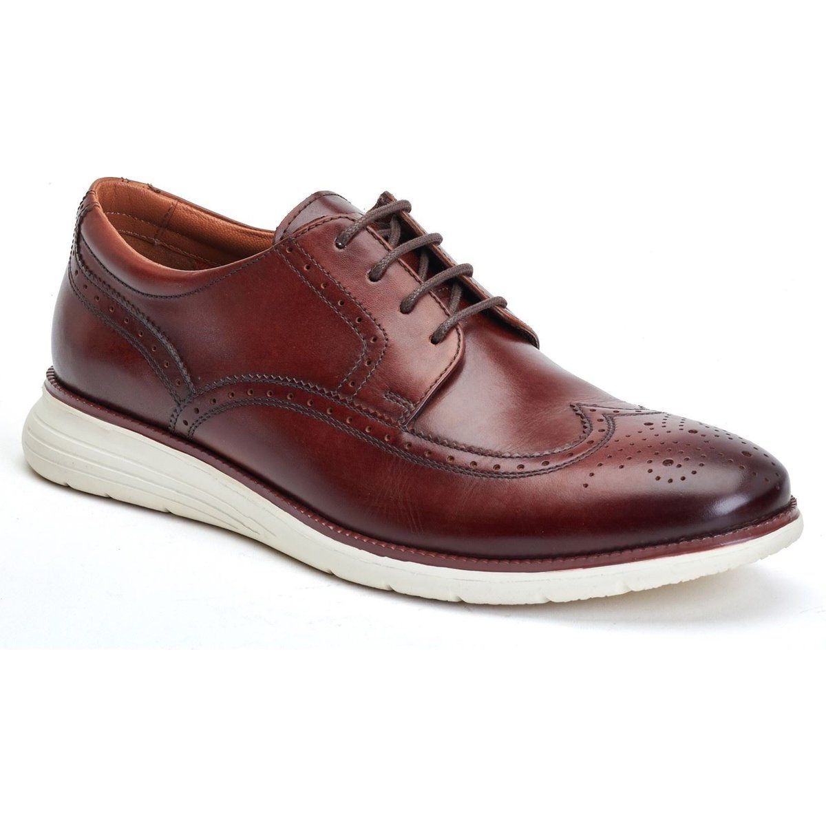 Klassischer Wingtip Oxford mit moderner Sohle