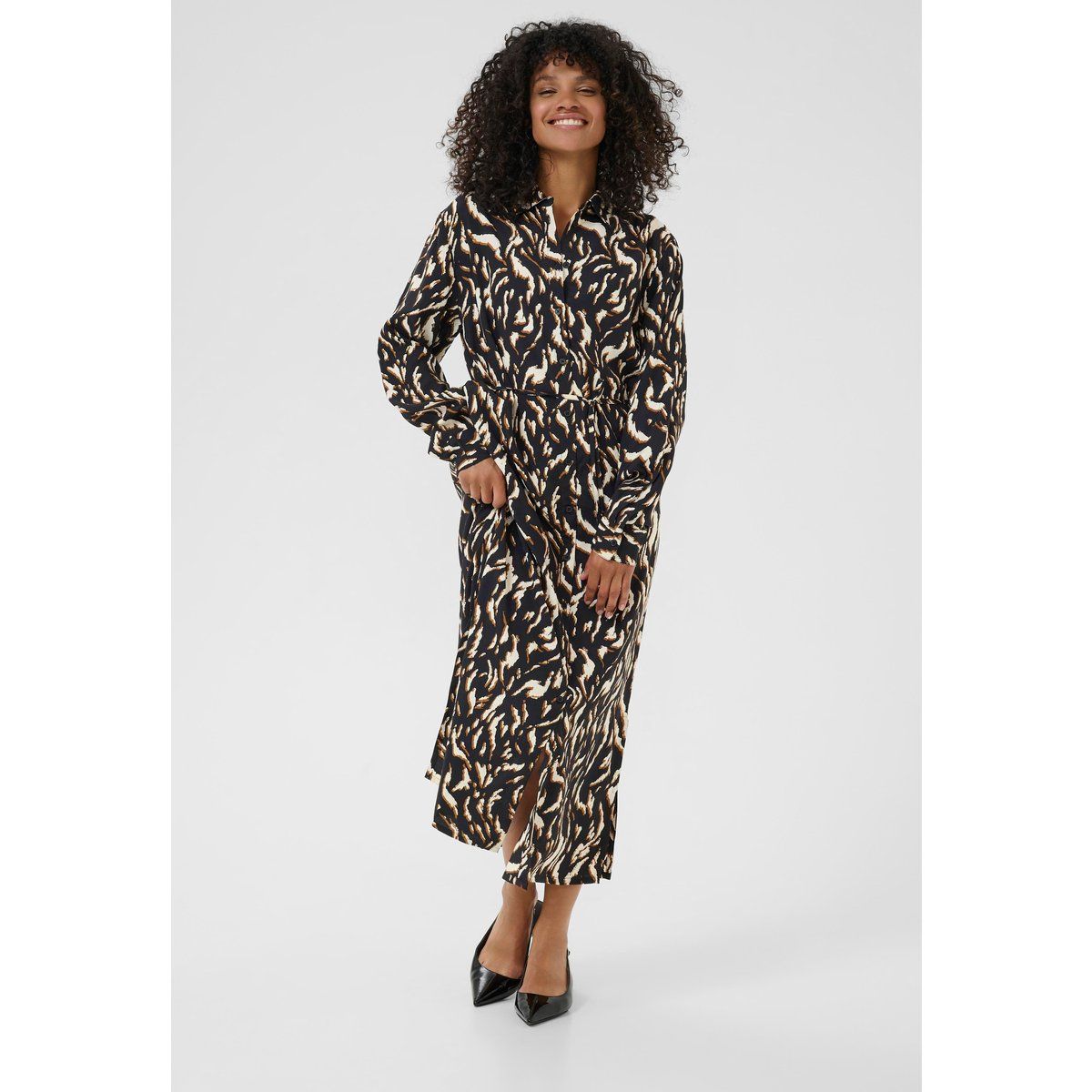 Bedrucktes Hemdkleid mit Bindegürtel