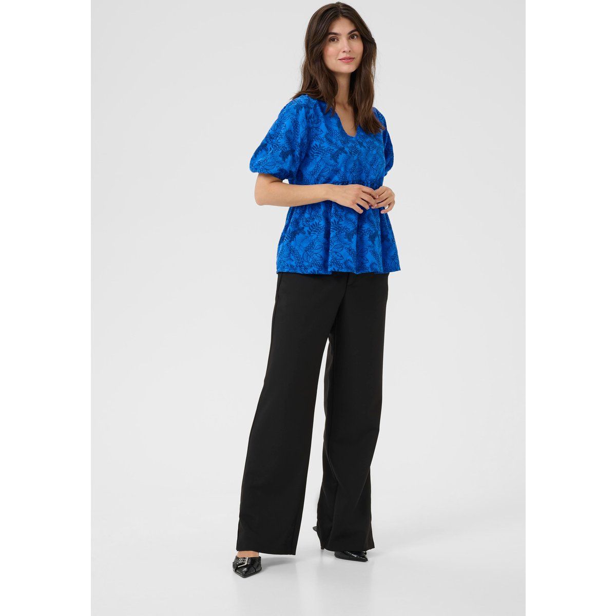 Bluse mit Blumendruck in lockerer Passform