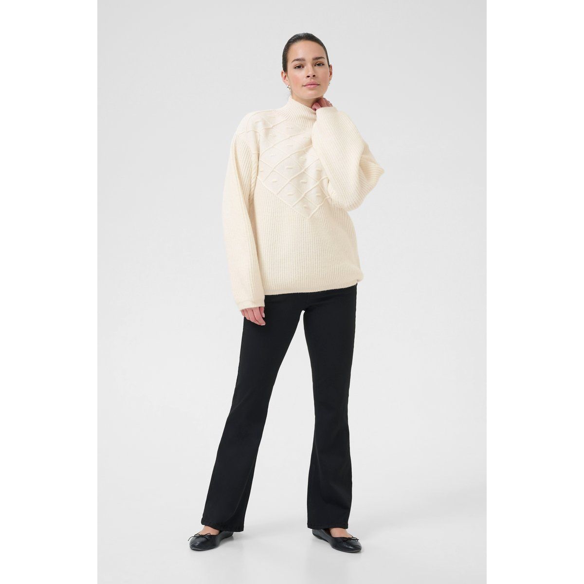 Strickpullover mit Strukturmuster und Stehkragen