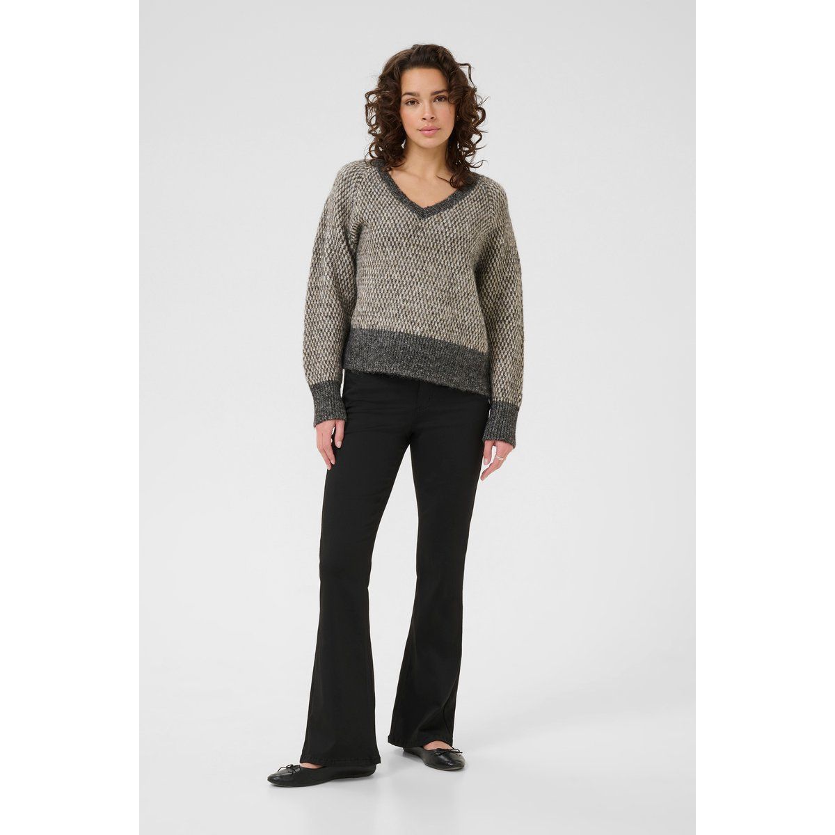 Strickpullover mit V-Ausschnitt, lockere Passform