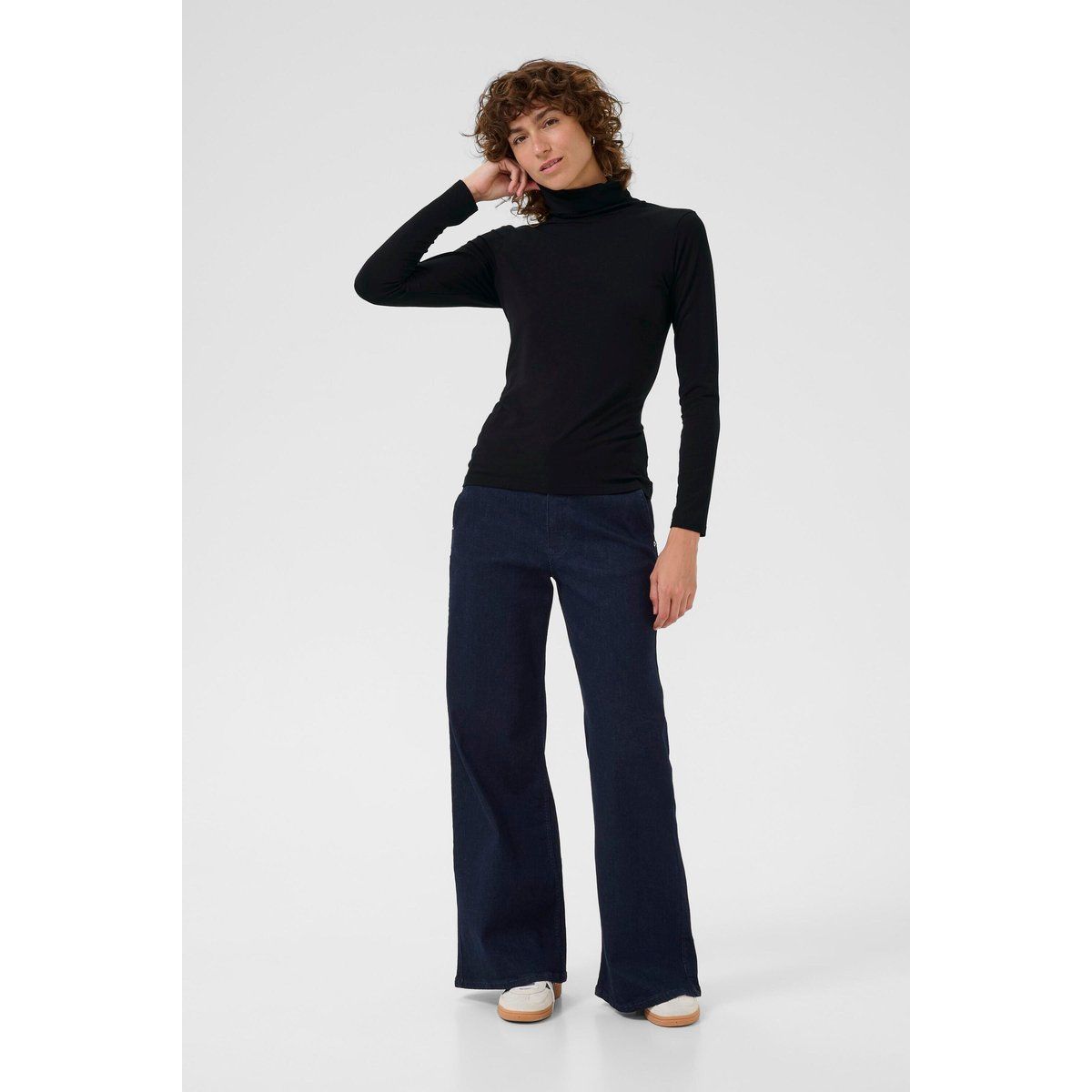 Figurbetontes Langarmshirt mit Rollkragen