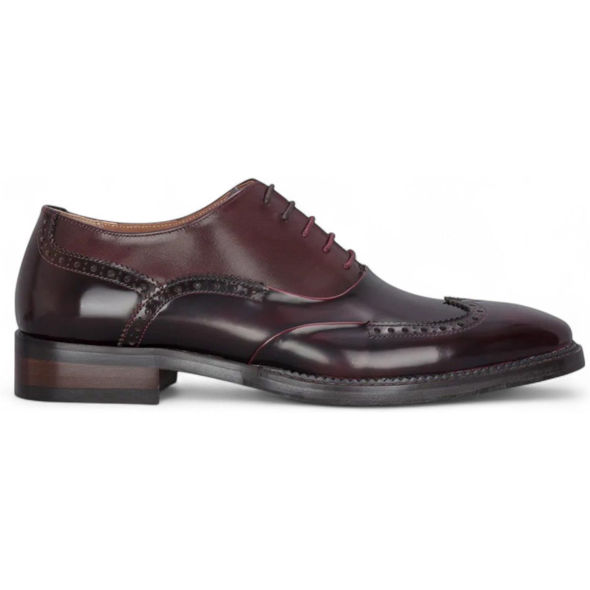 Burgunderfarbene Brogue-Lederschuhe