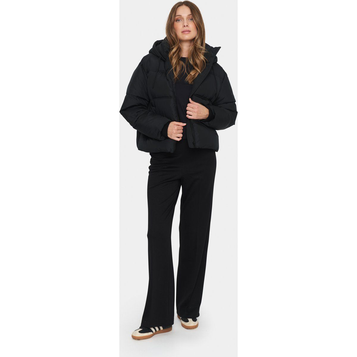 Gefütterte Cropped Pufferjacke mit Kapuze