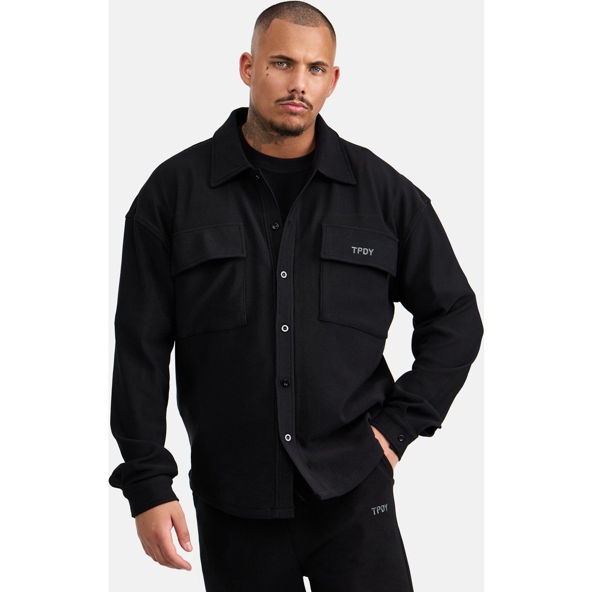 Locker geschnittene Cordhemdjacke