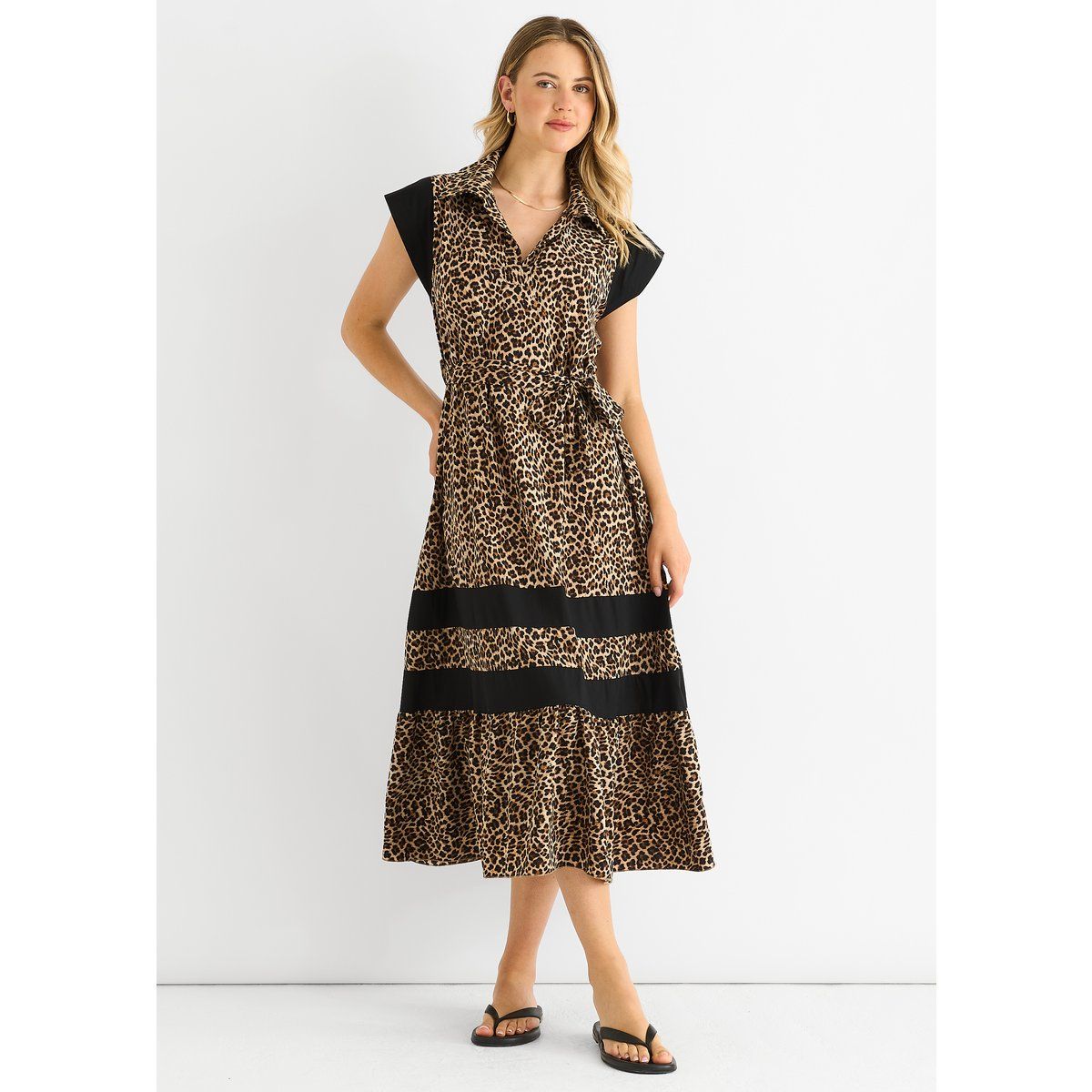 Midikleid mit Tiermuster und Kontrasteinsätzen