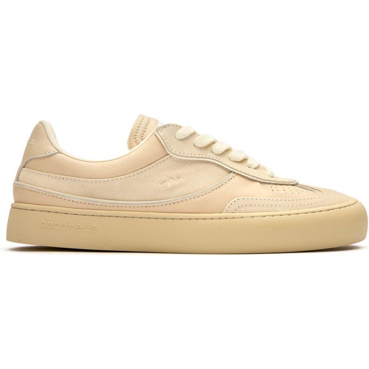 Retro-Sneaker im Court-Stil aus Leder