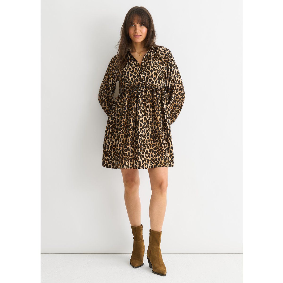 Mini-Smokkleid mit Animal-Print