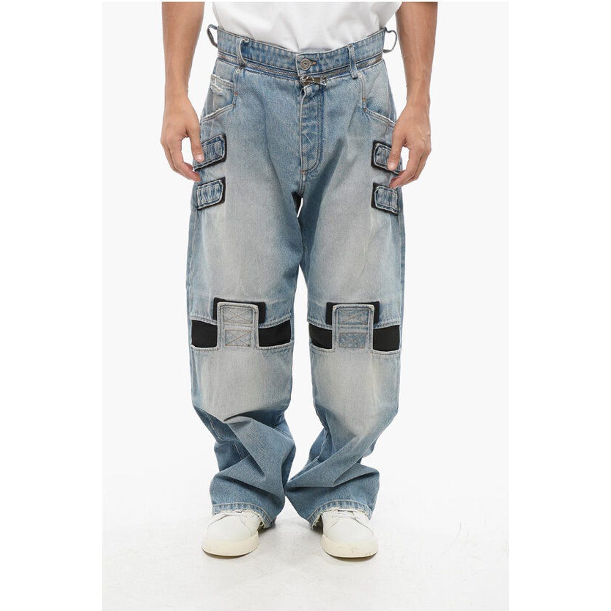 Locker geschnittene Jeans mit Details