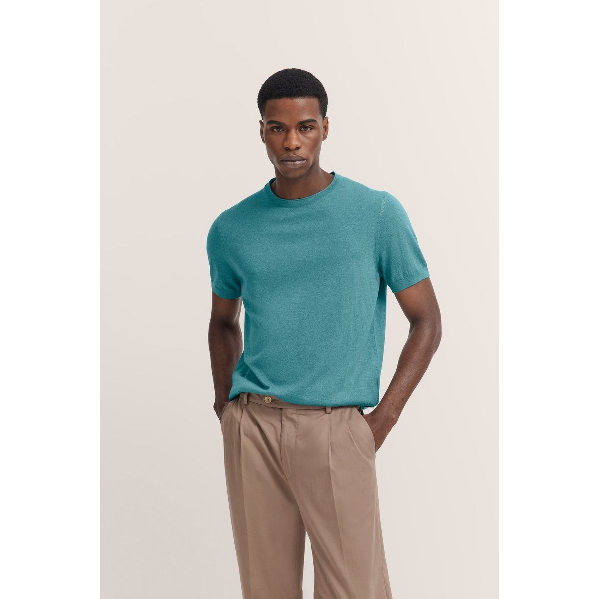 Feines Kurzarm-Rundhals-Strickshirt