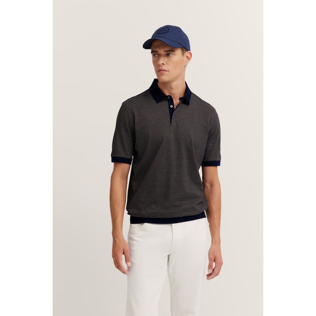 Gemustertes Strickpoloshirt mit geripptem Abschluss