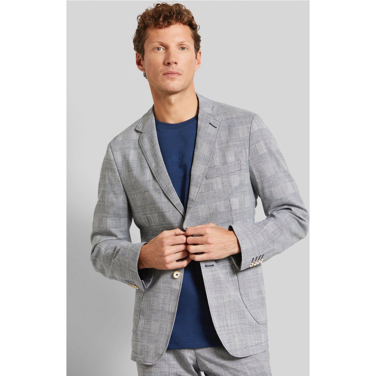 Leichter karierter Blazer aus Leinenmischung