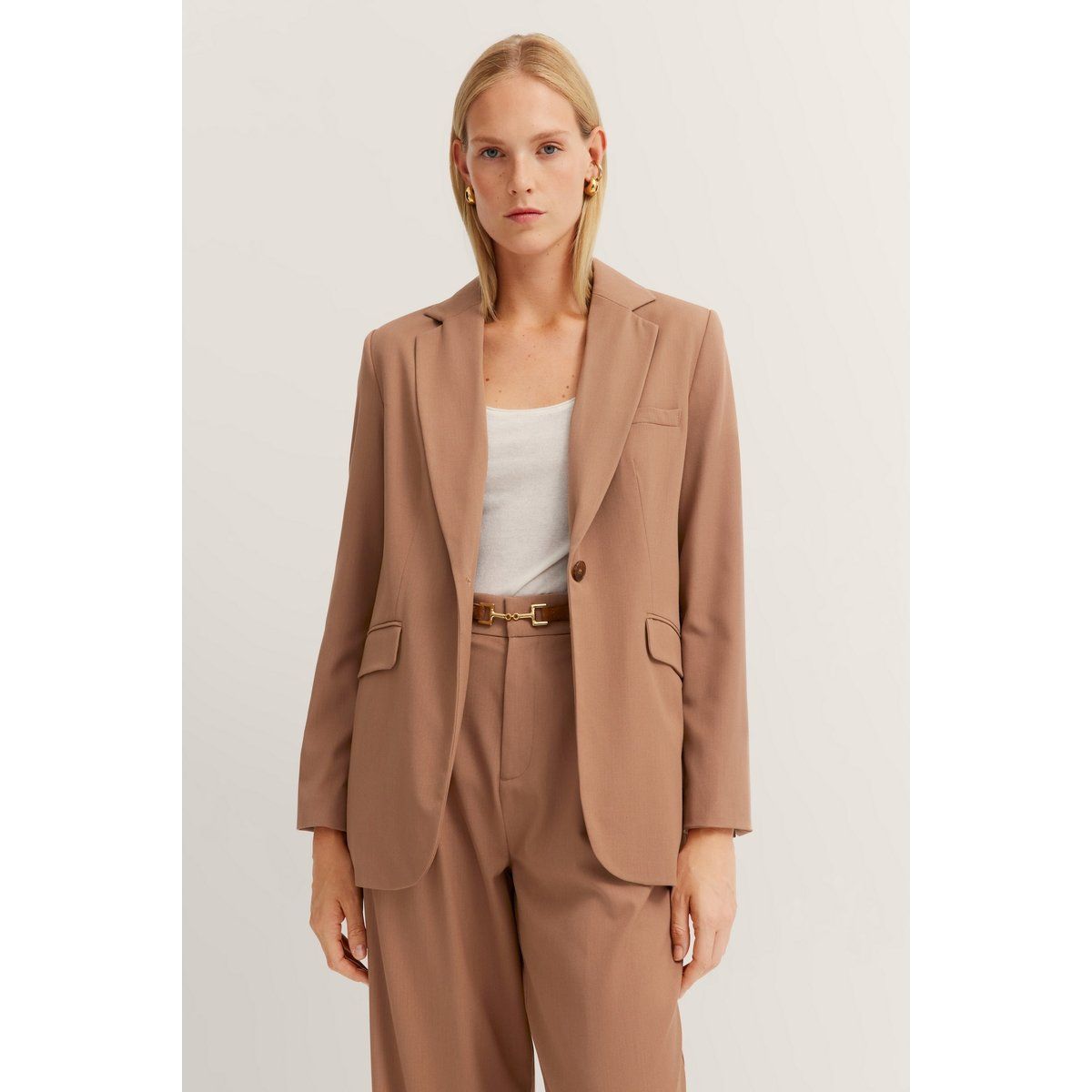 Locker geschnittener, einreihiger Blazer