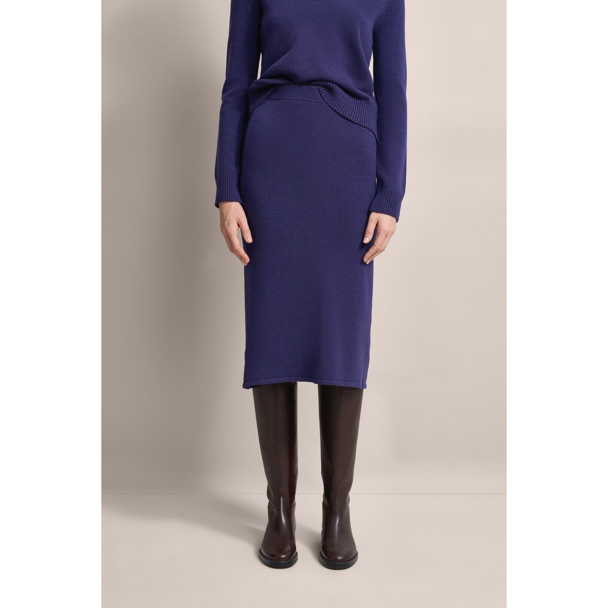 Eleganter Strick-Midi-Rock