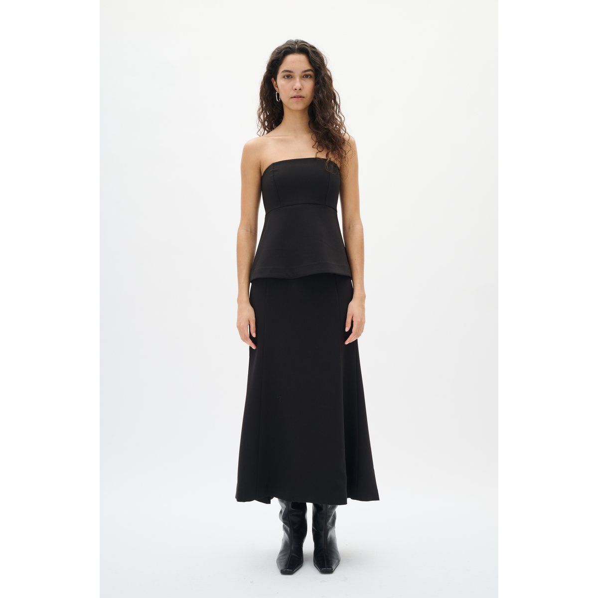 Trägerloses Peplum-Top mit A-Linien-Schnitt