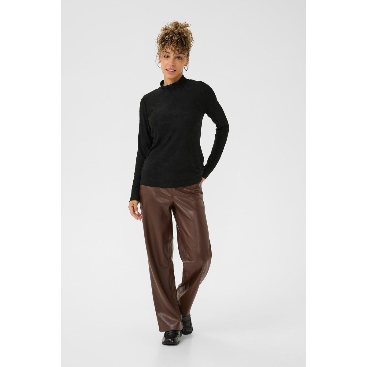 Feminin Langarmshirt mit Stehkragen