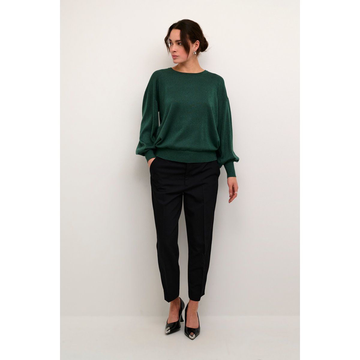 Grüner Strickpullover mit lockerer Passform