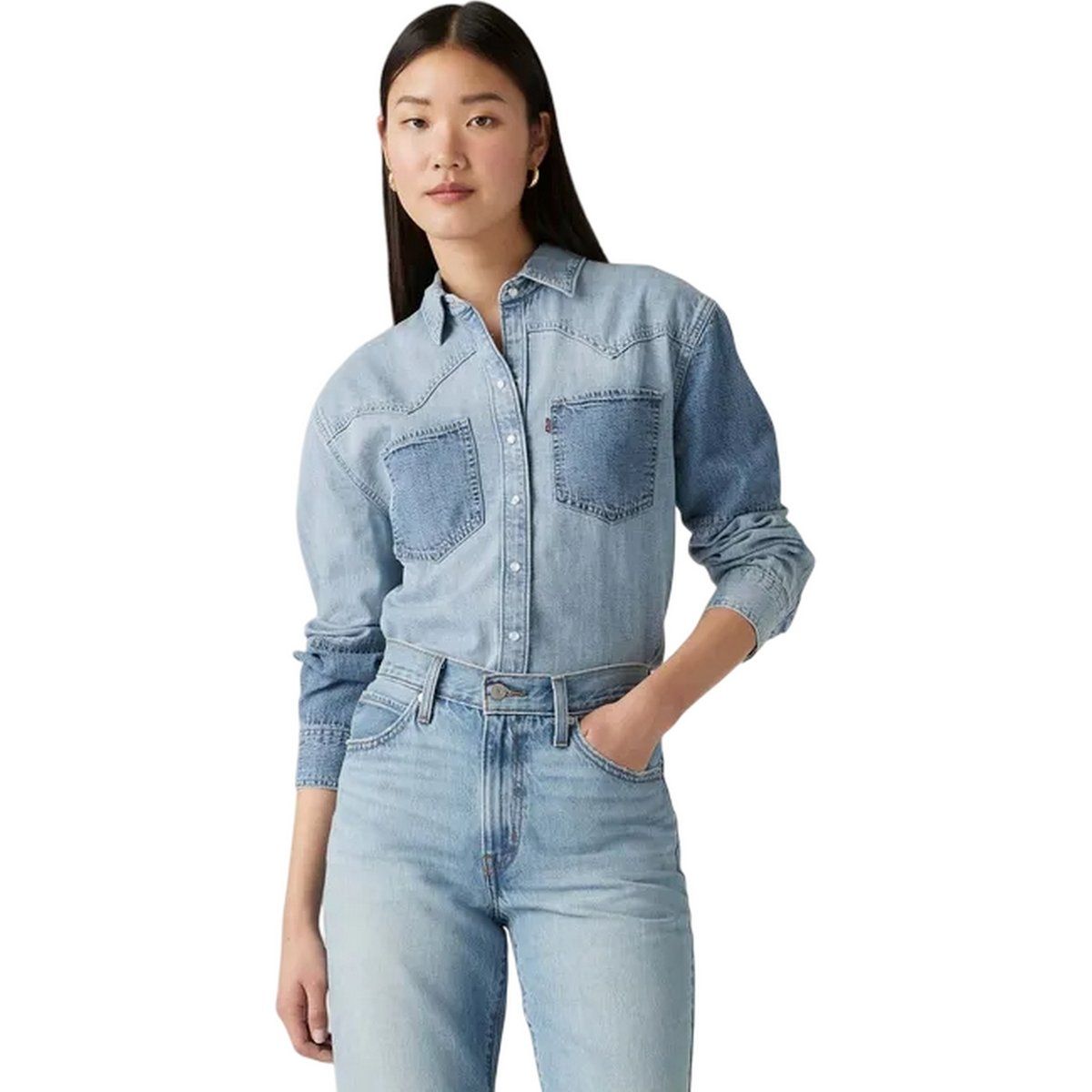 Helles Denimhemd im Western-Stil