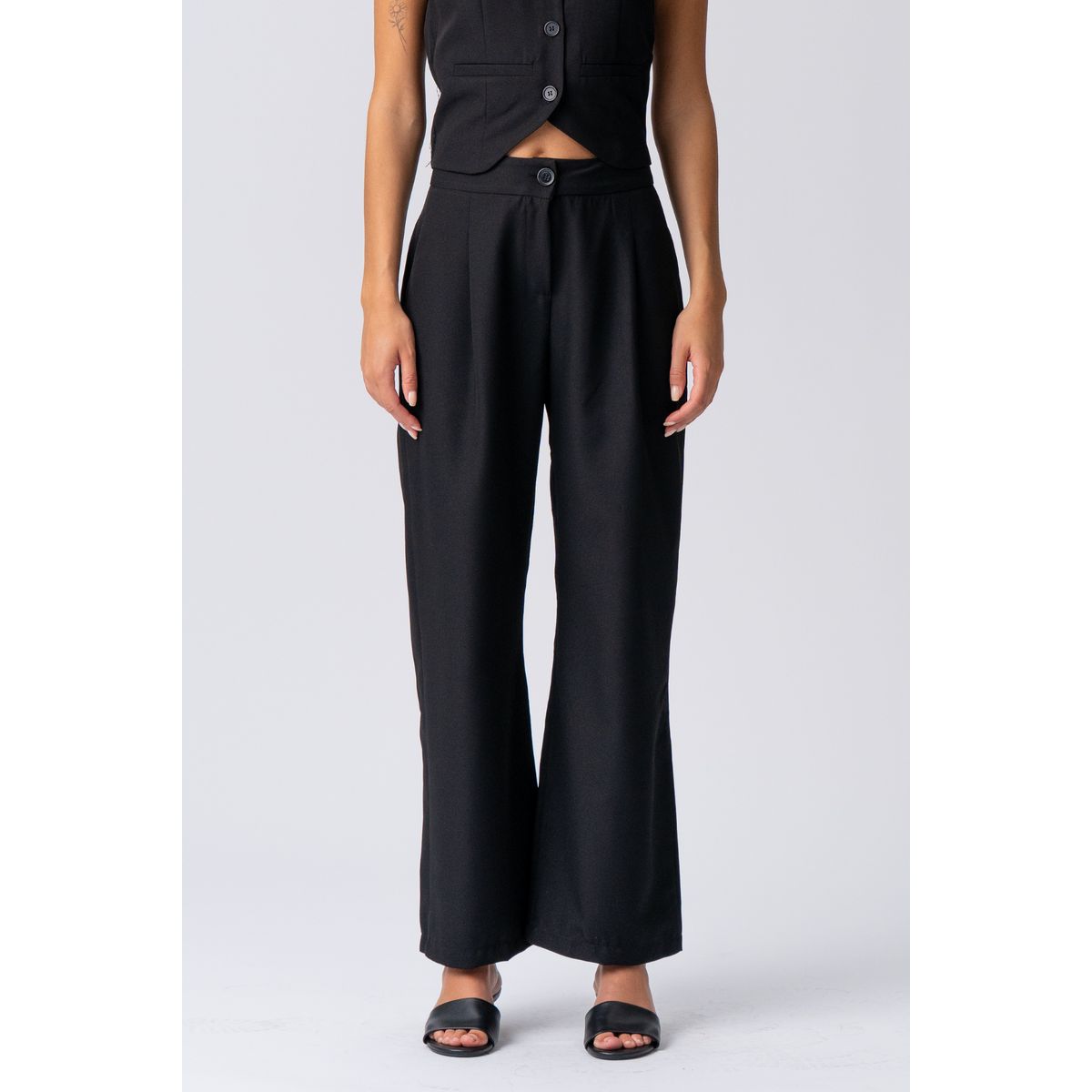 Weitgeschnittene High-Waist-Hose