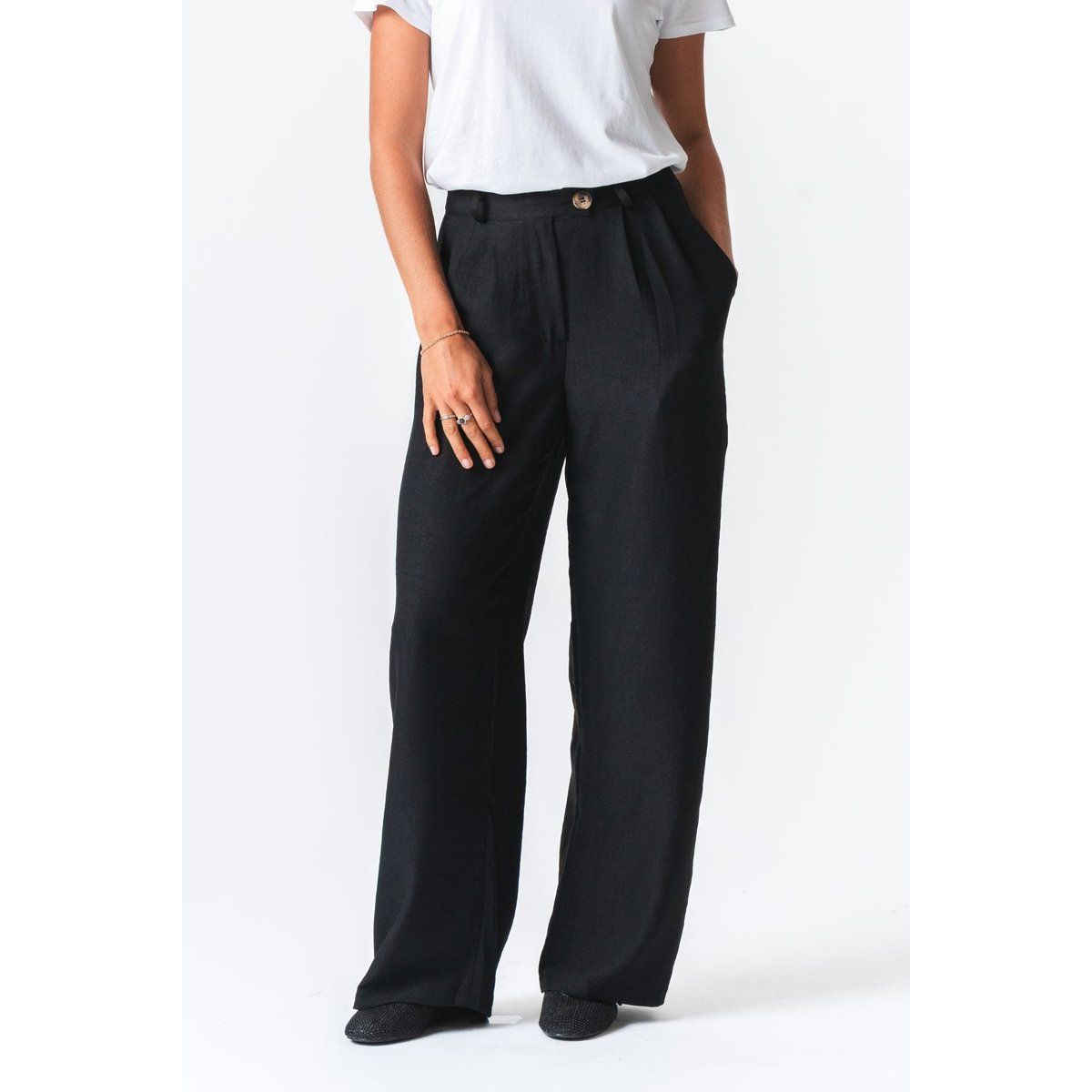 Weite Hose mit hoher Taille