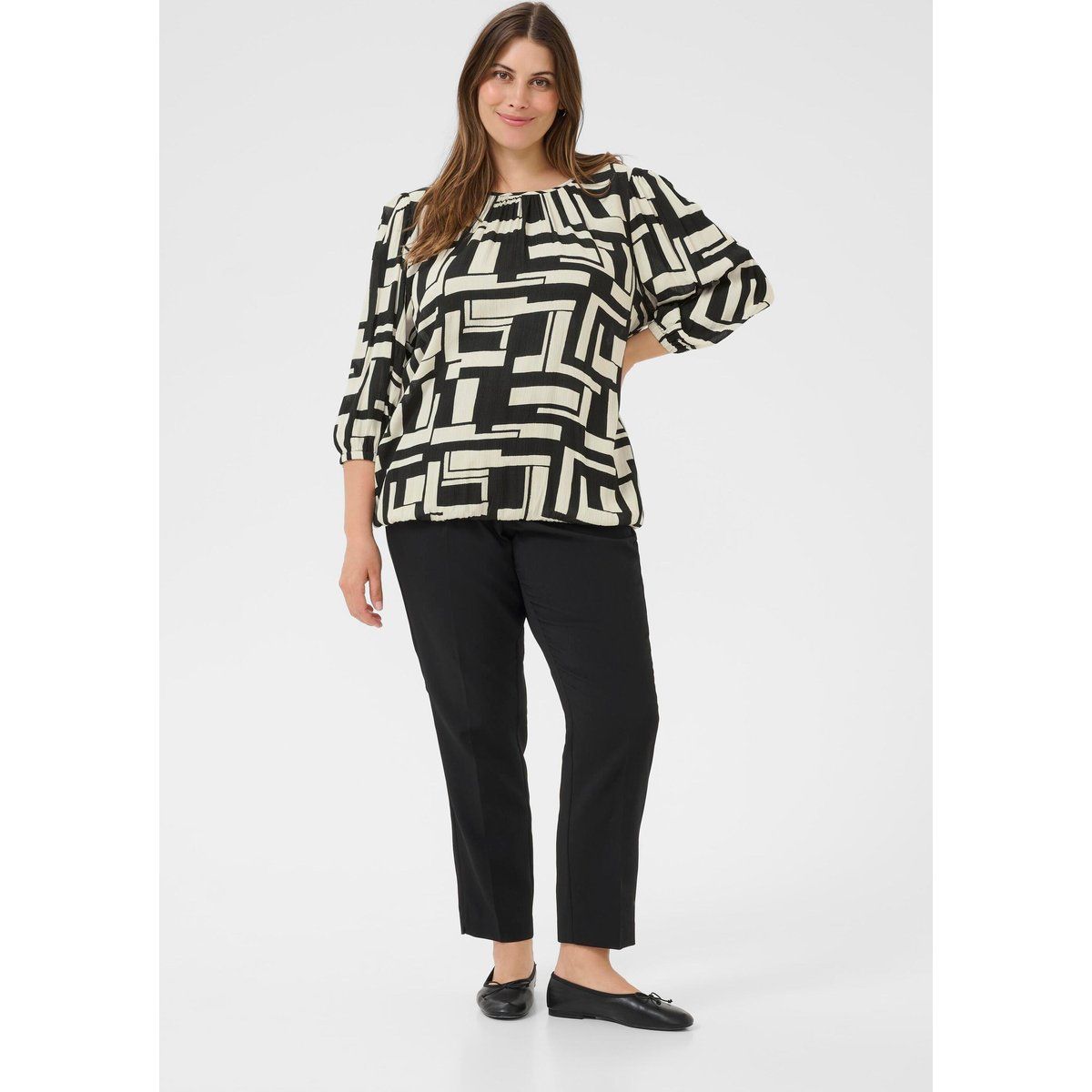 Geometrische Bluse mit Dreiviertelärmeln