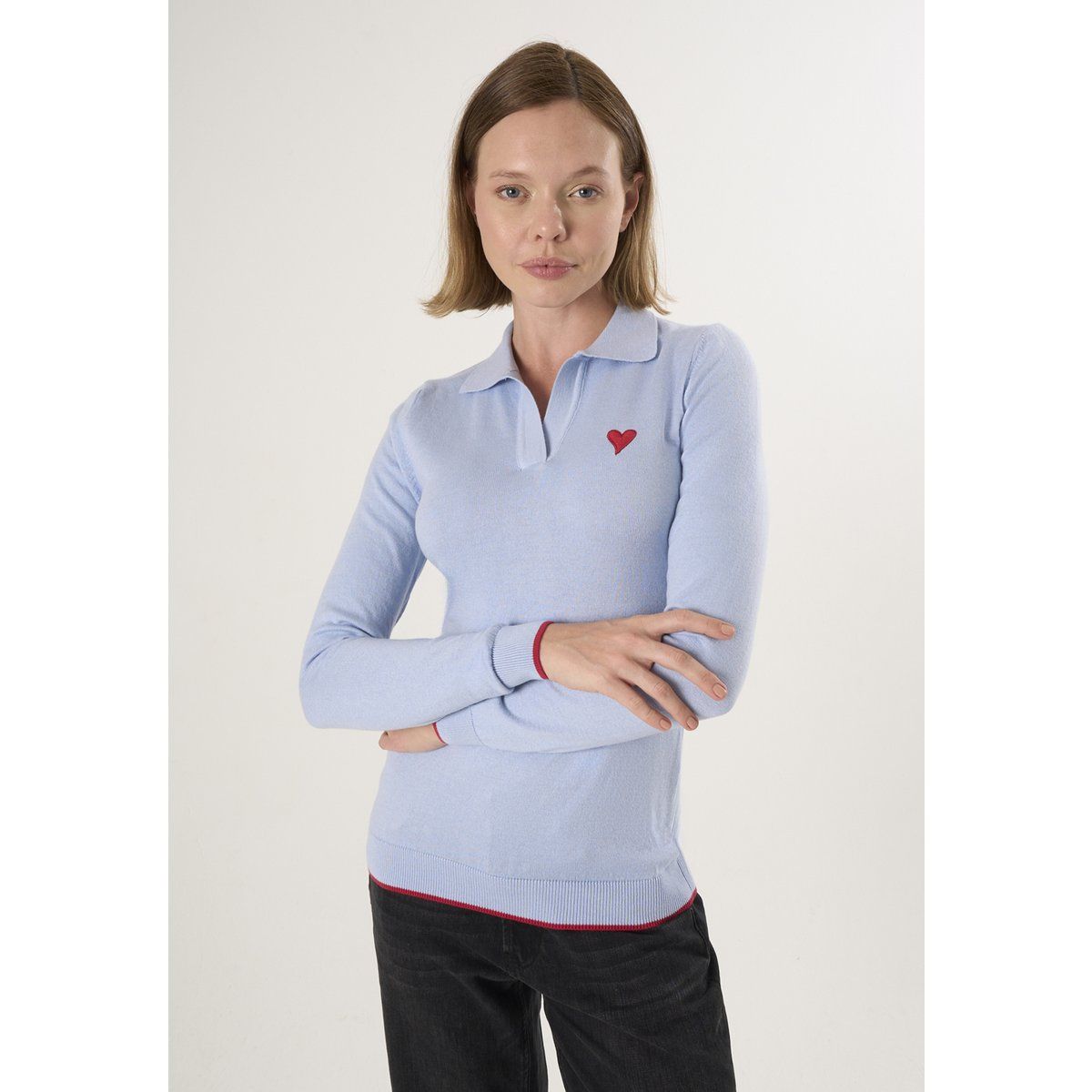 Polo-Strickpullover mit Herz-Stickerei