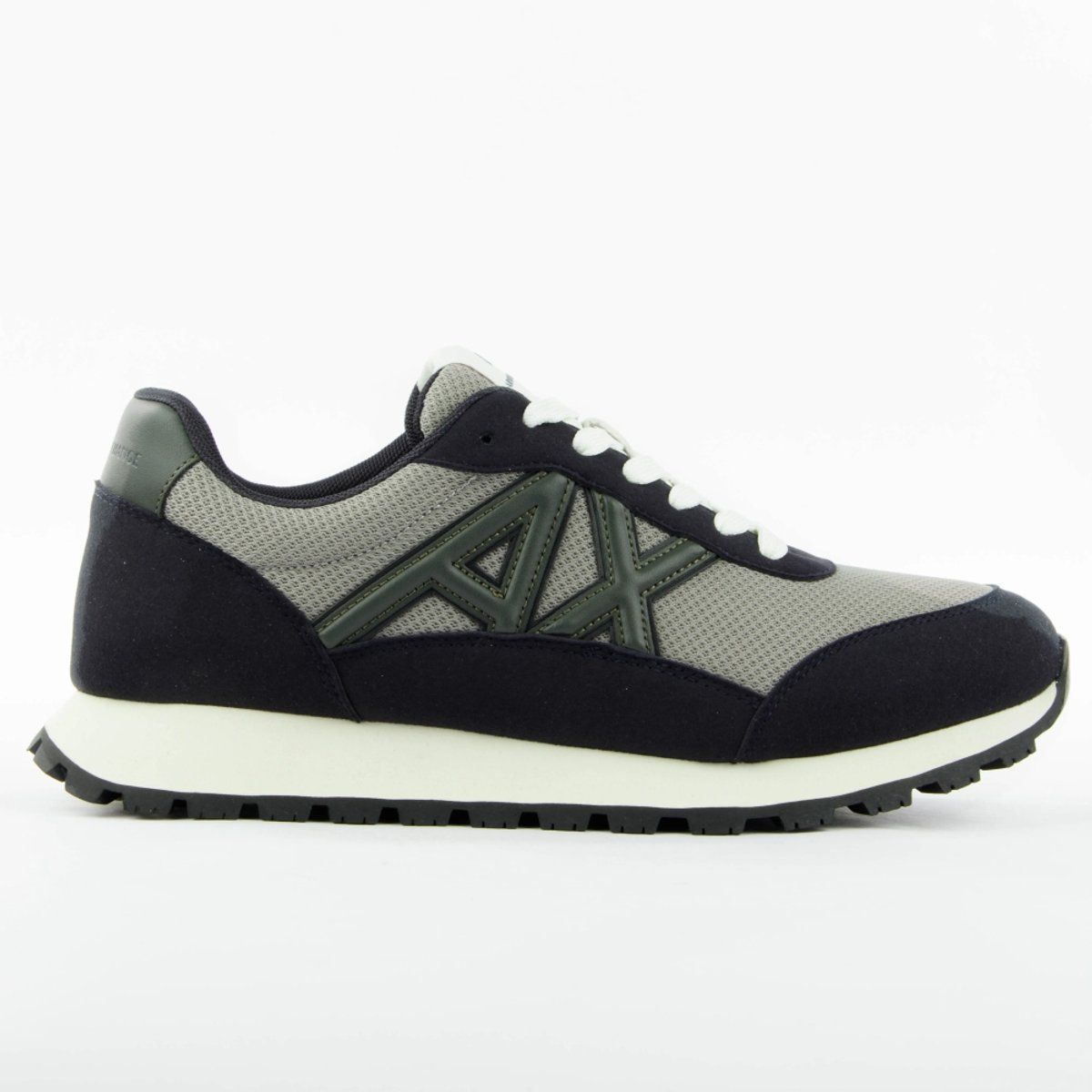 Laufschuh-Sneaker im Retro-Stil