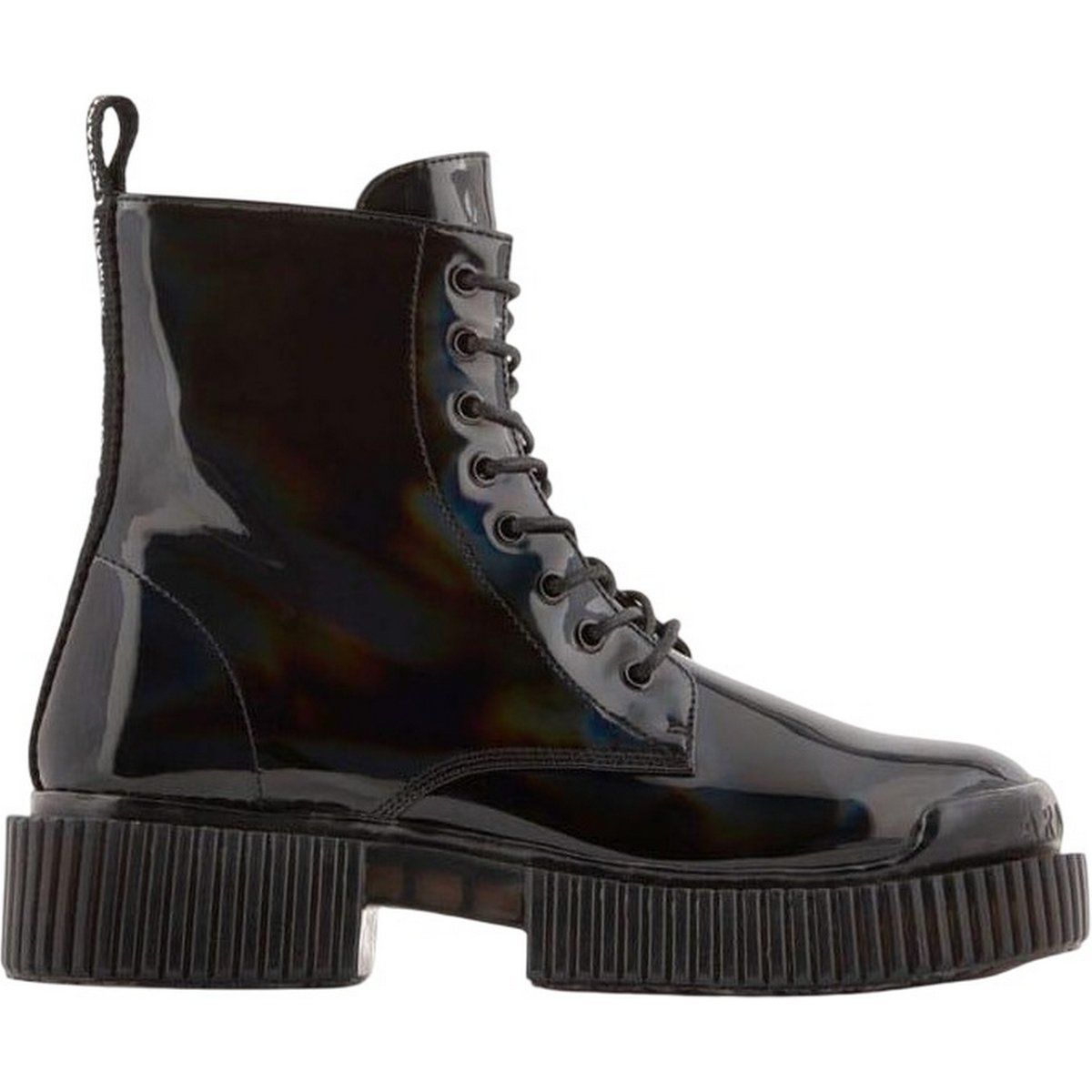 Schwarze Schnürstiefel aus Lackleder
