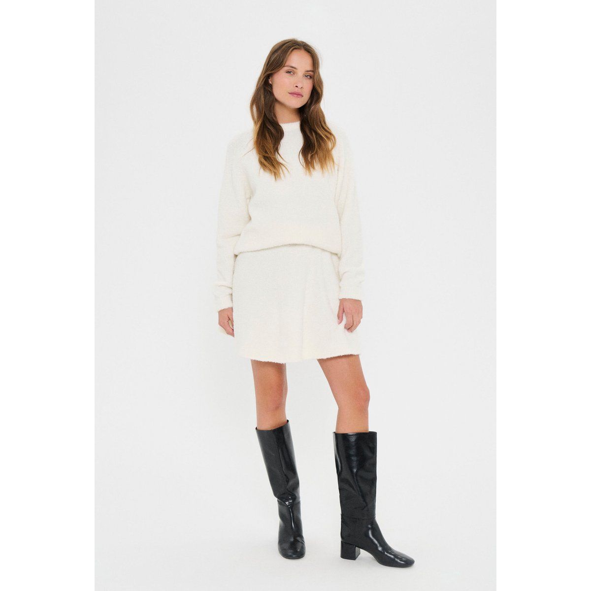 Elfenbein Bouclé Strickpullover