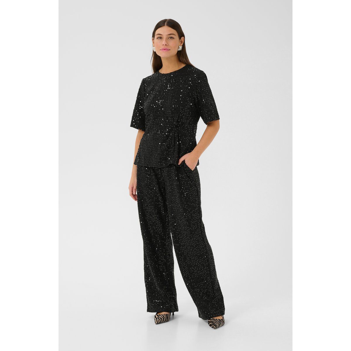 Kurzarm-Bluse CUtamera Kurzarm-Bluse Feminine