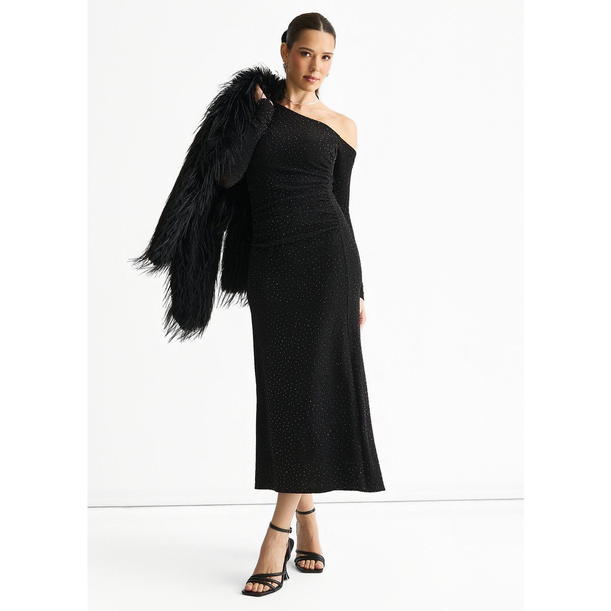 Elegantes Jersey-Midikleid mit einer Schulter