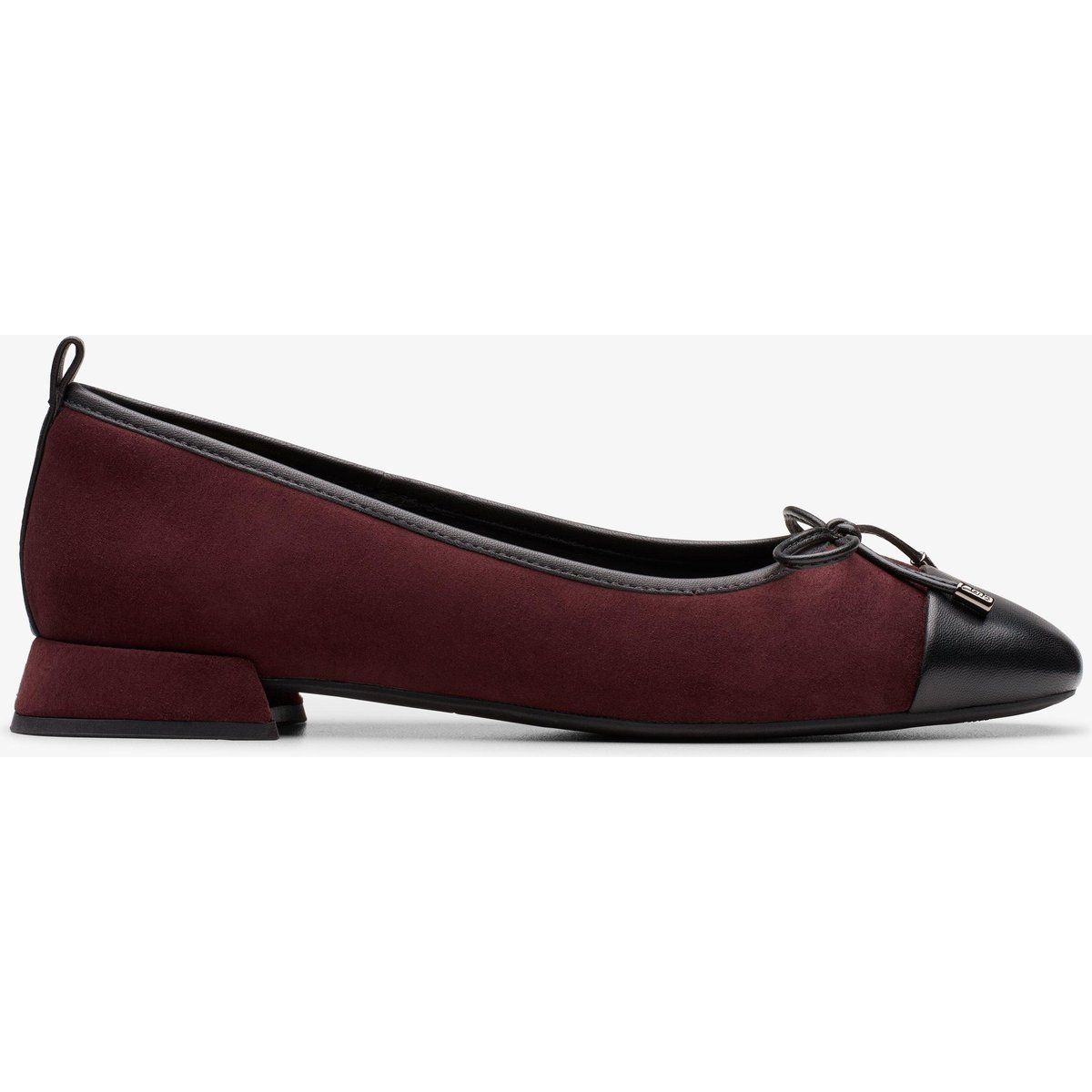 Burgunderfarbene Ballerinas mit Lederkappe